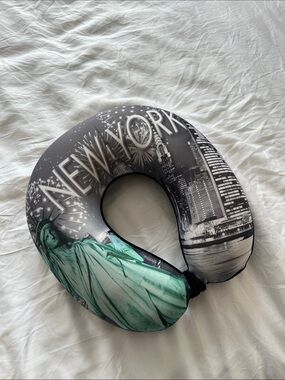 New York City Plush U-Shape Travel Neck Pillow in Black
